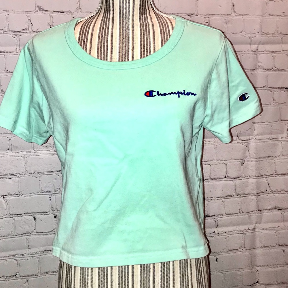 Champion T-shirt. Sz m. Gently used